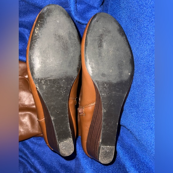 Rampage Brown Wedge Boots Size 8-1/2 - Picture 5 of 6